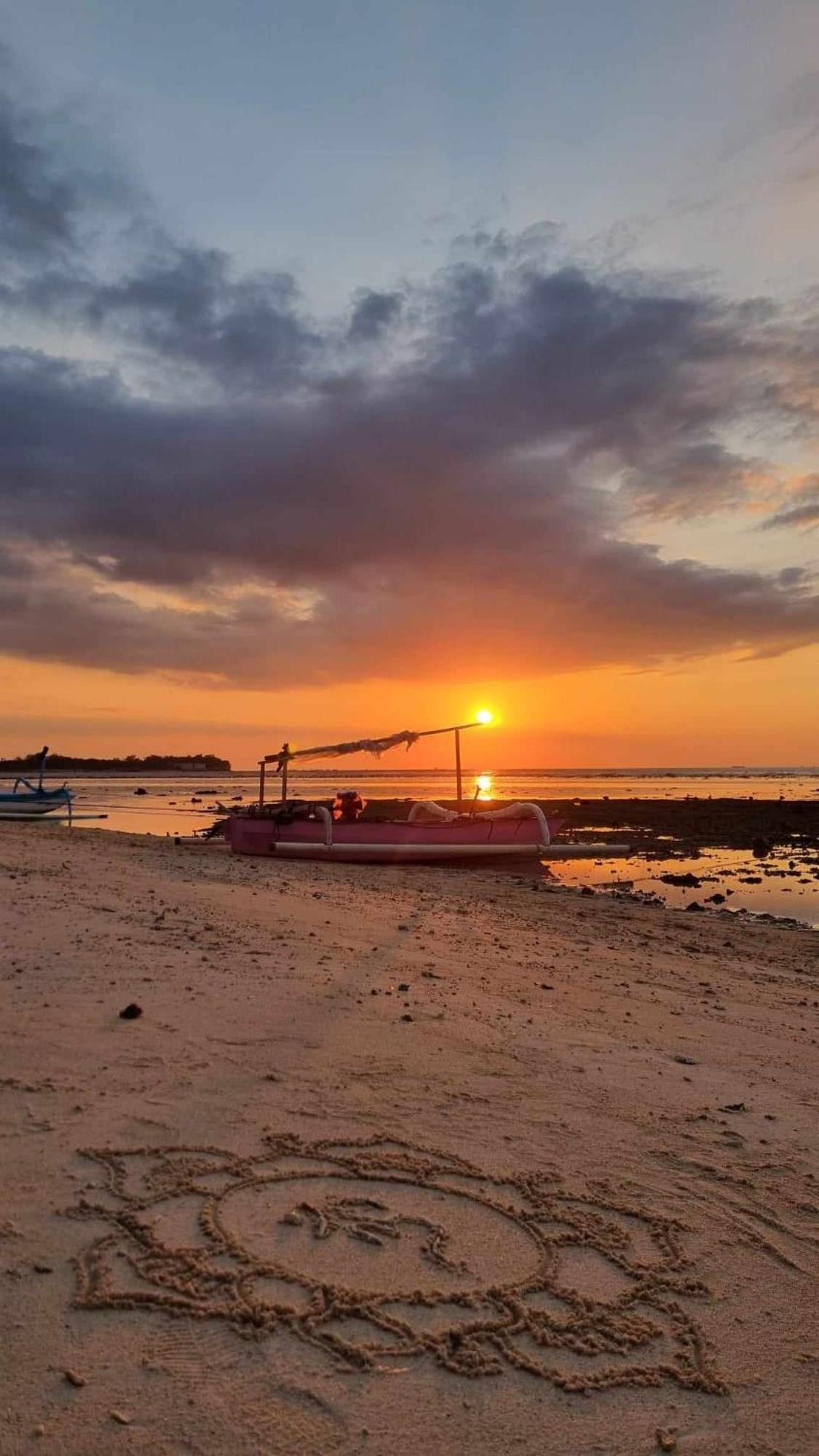 Uncle Hippie'S Dream Hostel Gili Meno Buitenkant foto