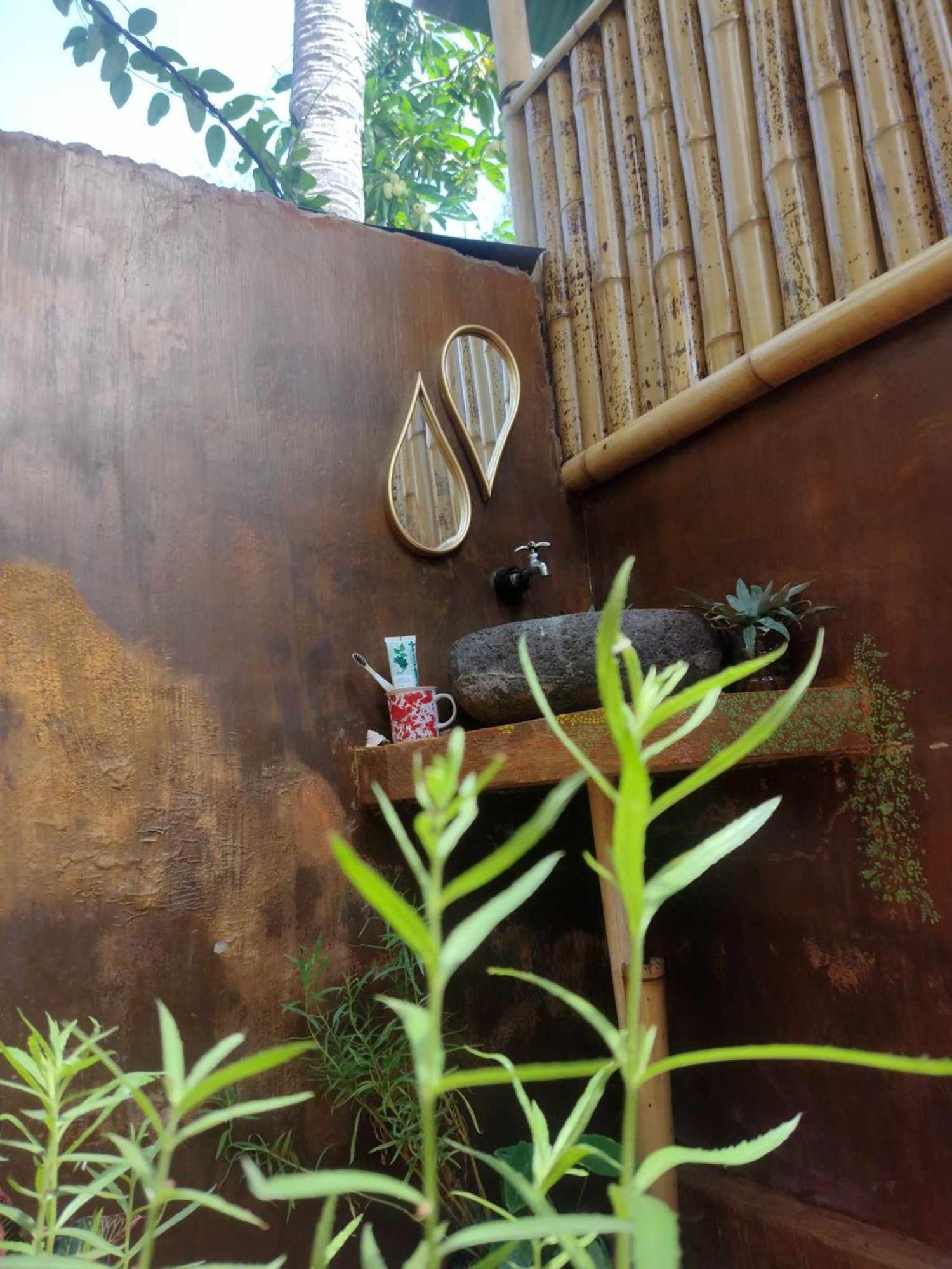 Uncle Hippie'S Dream Hostel Gili Meno Buitenkant foto